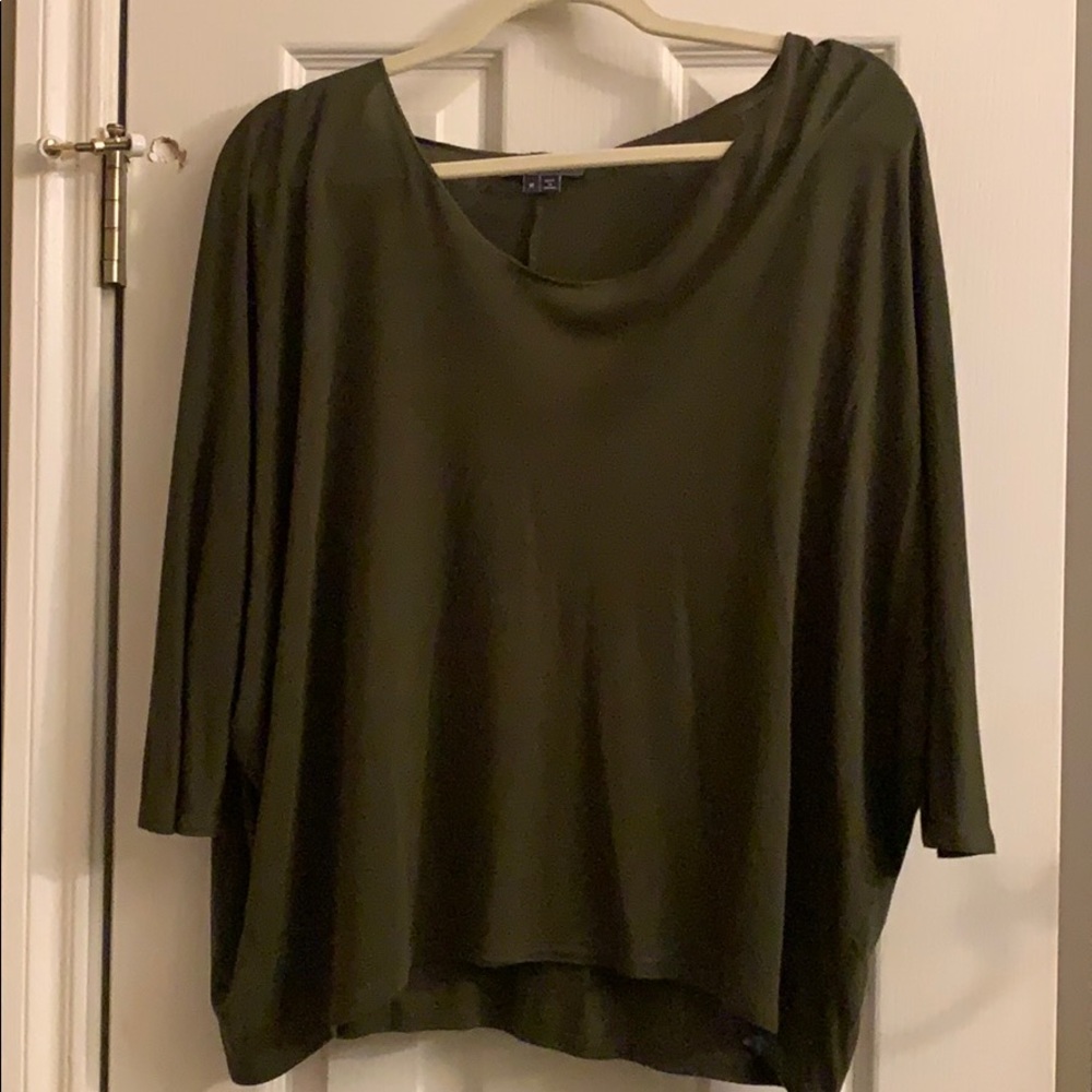 Vince Dolman Sleeve Top